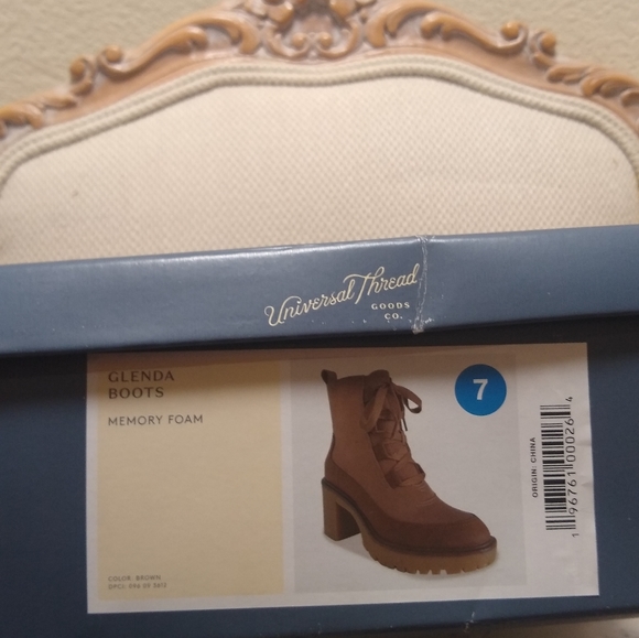 Universal Thread Glenda Hiking Boots Women’s Size 7 Brown Memory Foam - Picture 8 of 9